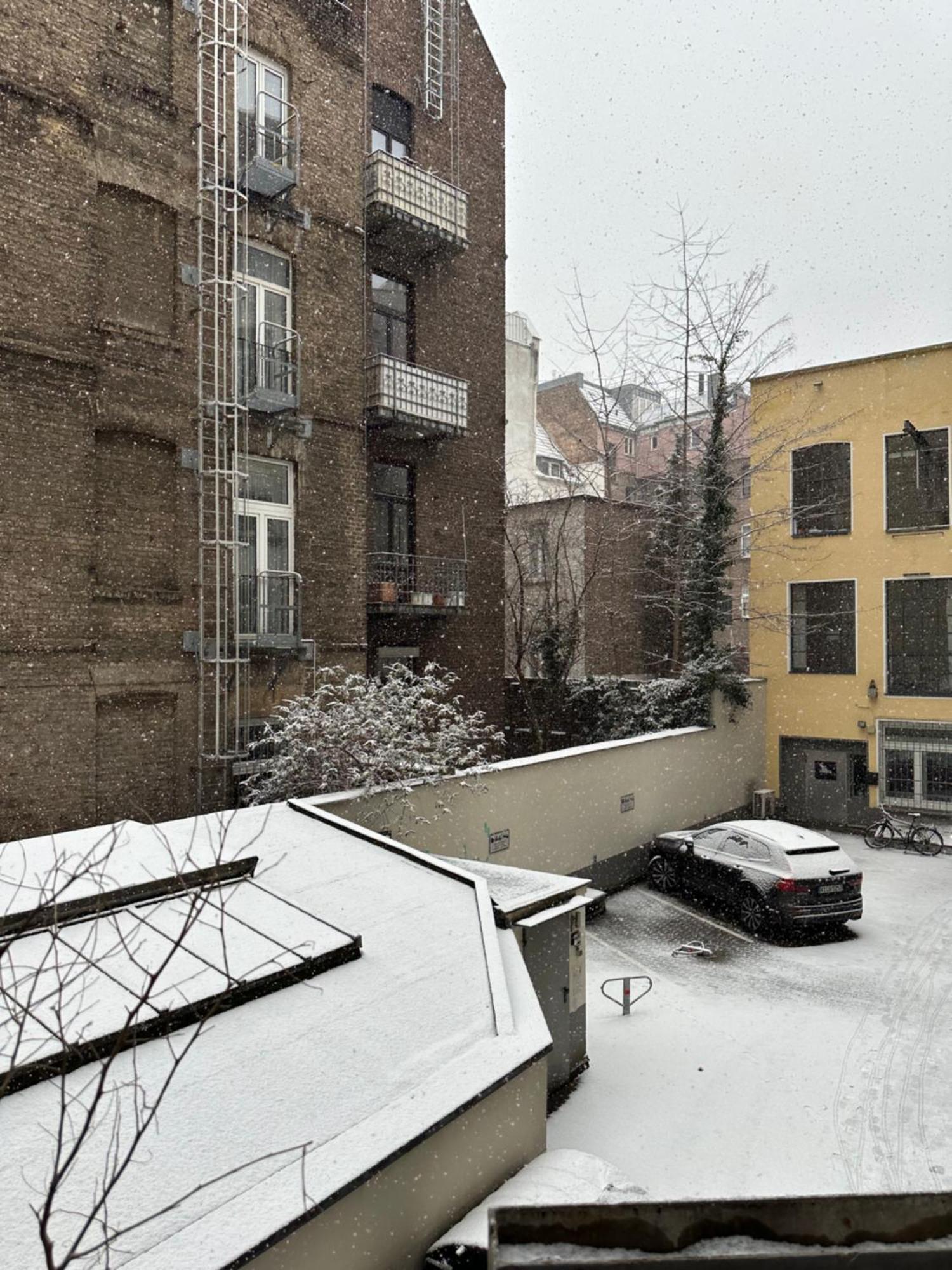 Urban-Studios-Cologne I Studio Exteriör bild